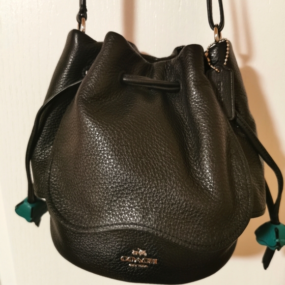 coach floral bucket bag in black - Picture 1 of 5